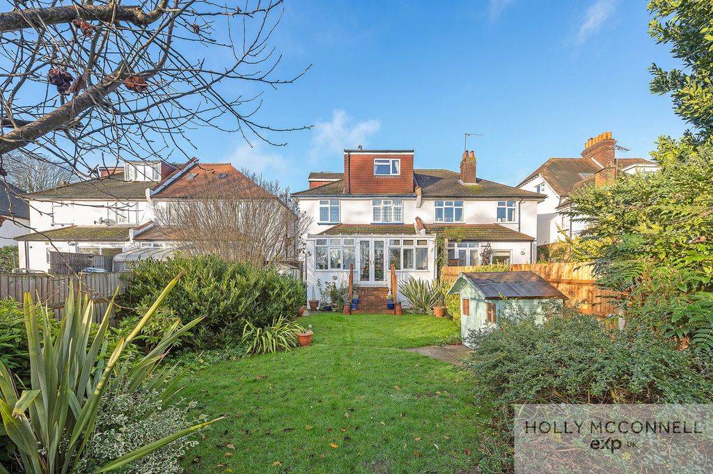 Property photo 2 of 29