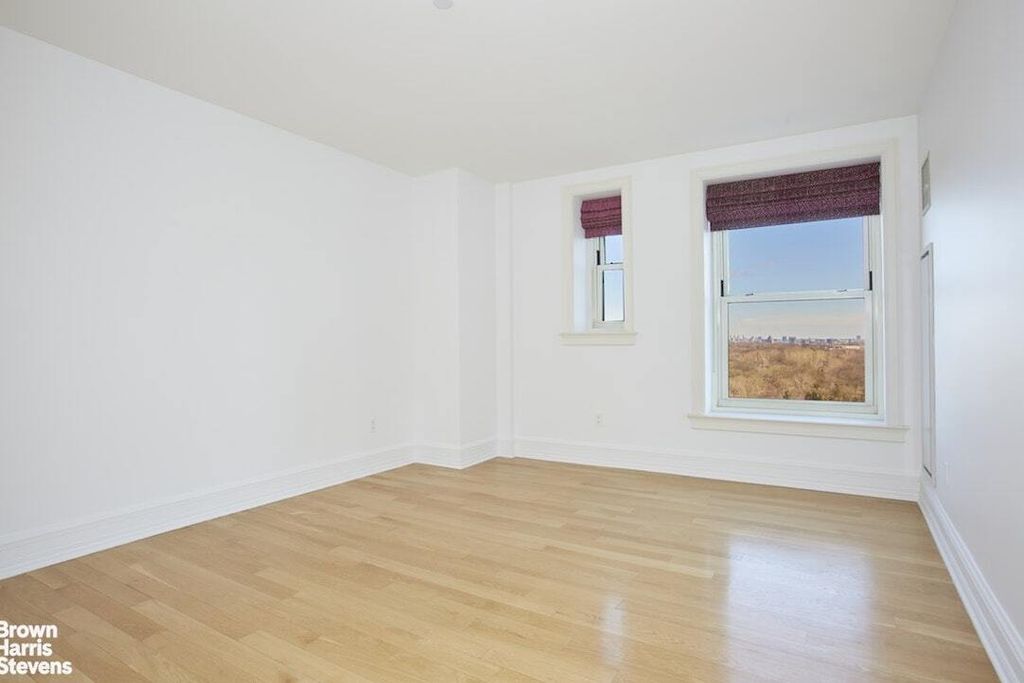 Property photo 3 of 5 <Alttext/>