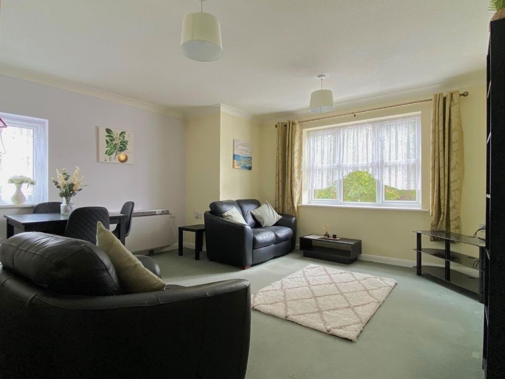 Property photo 2 of 10