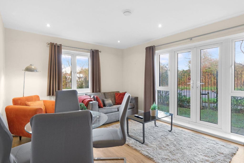 Property photo 1 of 22