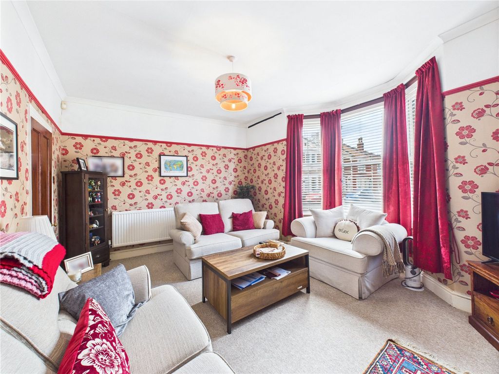 Property photo 3 of 21 Picture No. 16