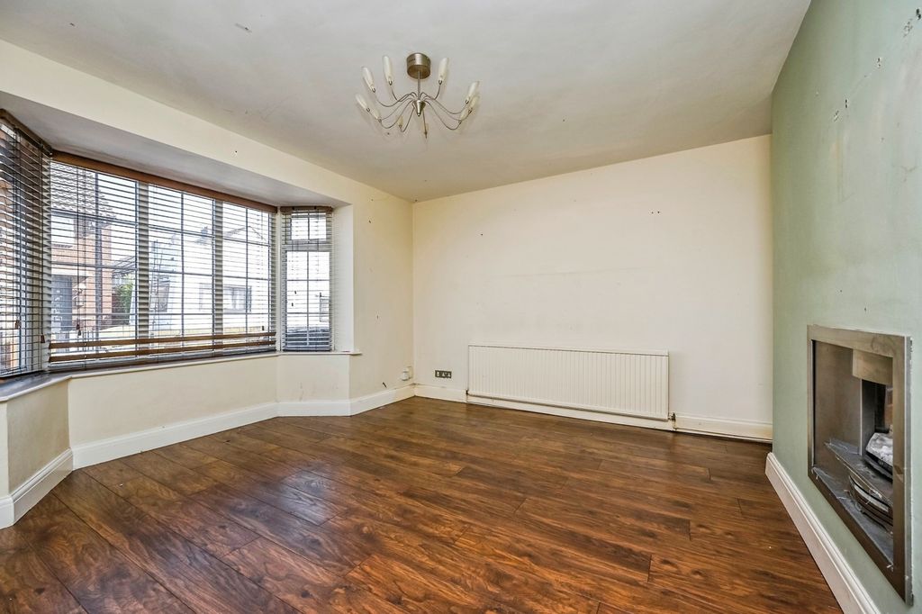 Property photo 2 of 15 Photo