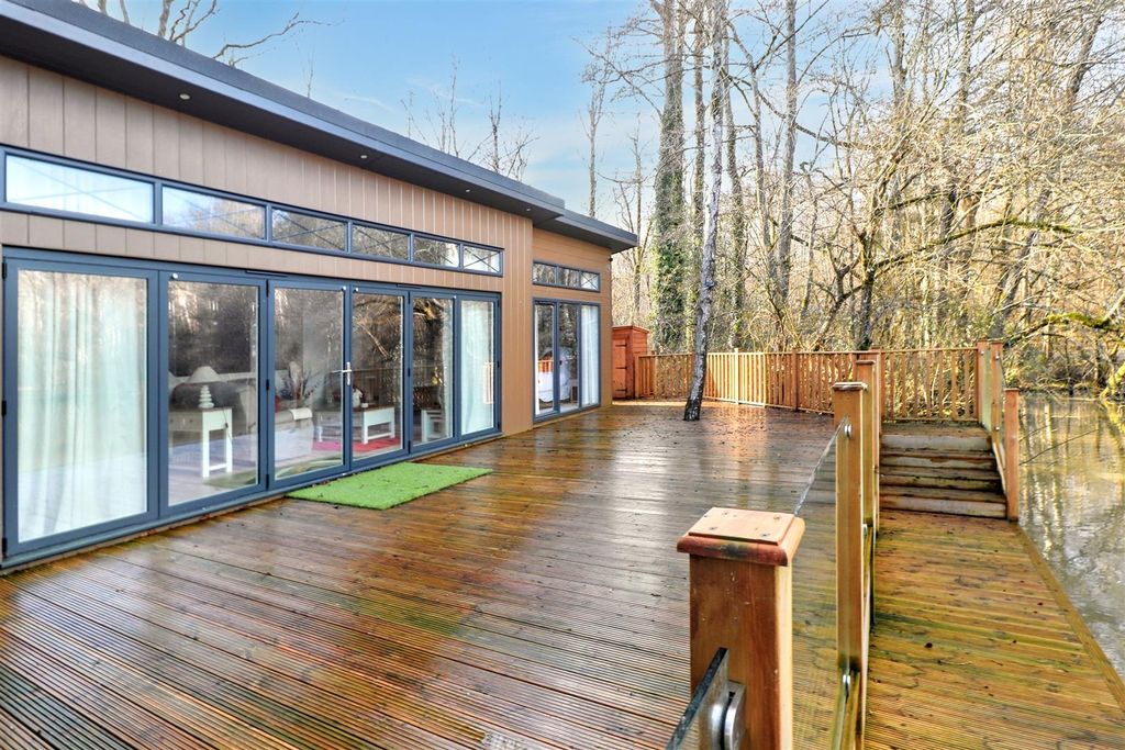 Property photo 1 of 11 Img_9915.Jpg