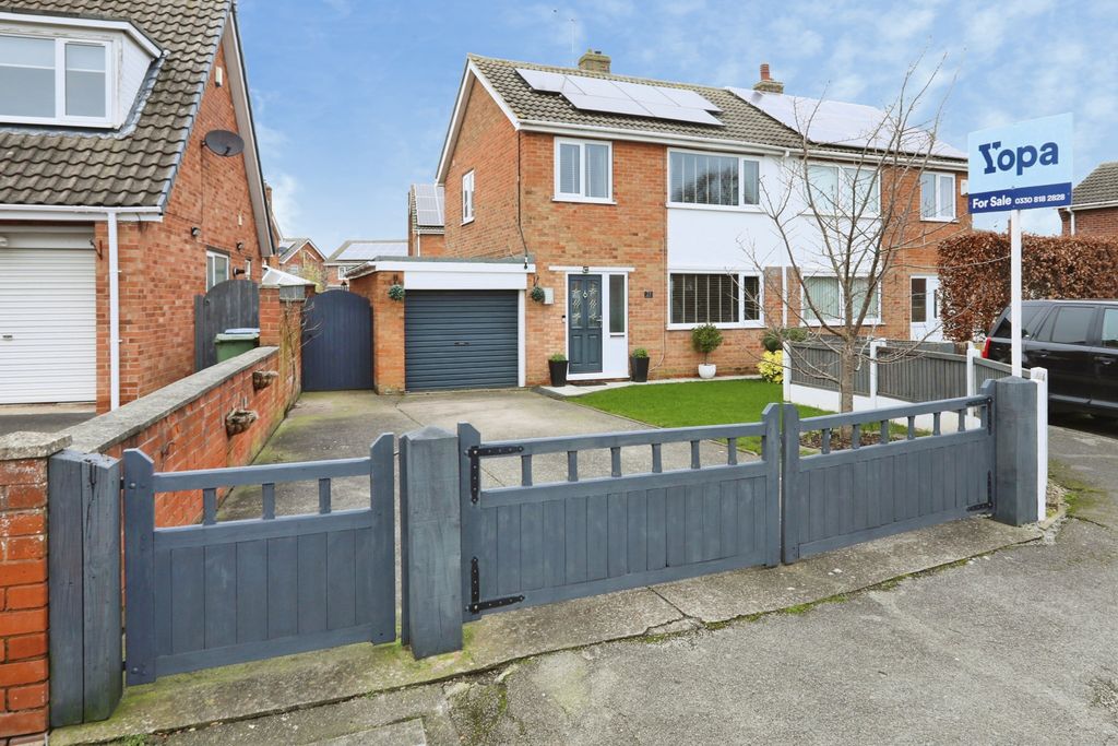 Property photo 1 of 18 8G9A9374