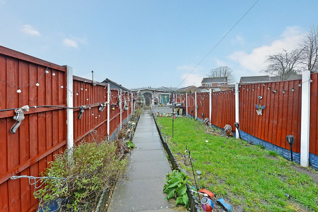 Property photo 2 of 11 Rear Garden