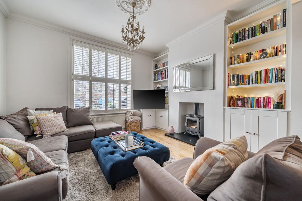 Property photo 2 of 19