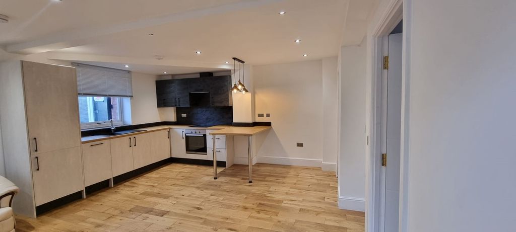 Property photo 2 of 8 Kitchen