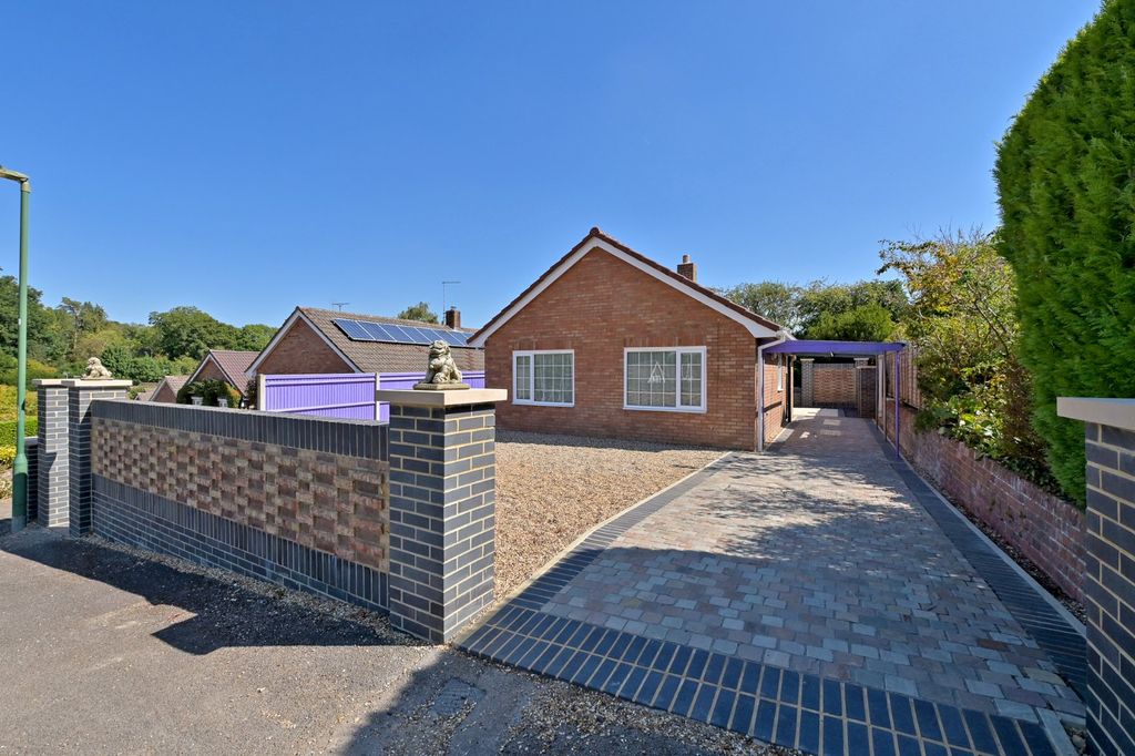 Property photo 1 of 18 Picture No. 01