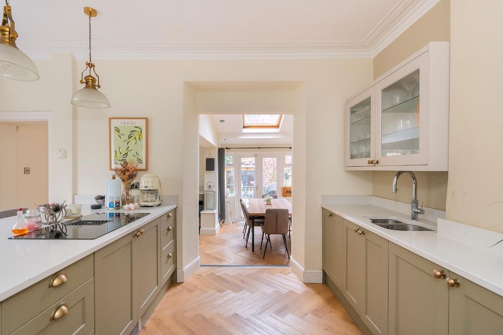 Property photo 1 of 26 C1V0D5Rfs - Kitchen A.Jpg