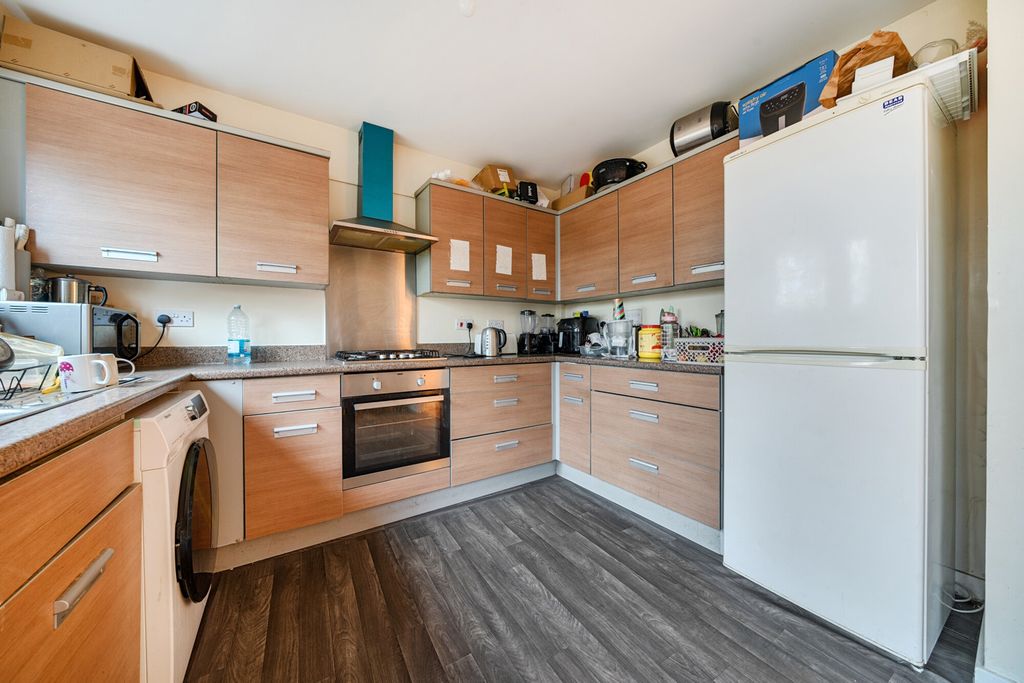 Property photo 3 of 13 Kitchen