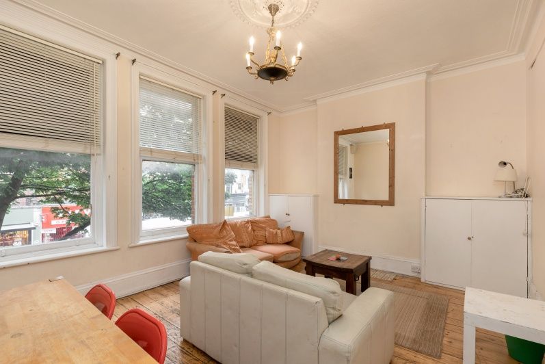 Property photo 2 of 8