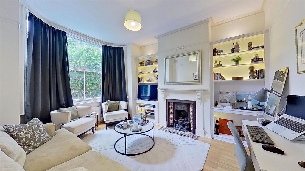 Property photo 1 of 16 Bodmin-Street-Earlsfield-Sw18-06182026_140901.Jpg