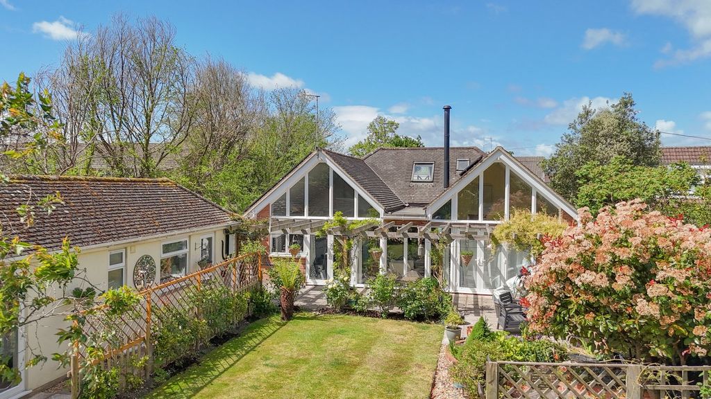 Property photo 1 of 19