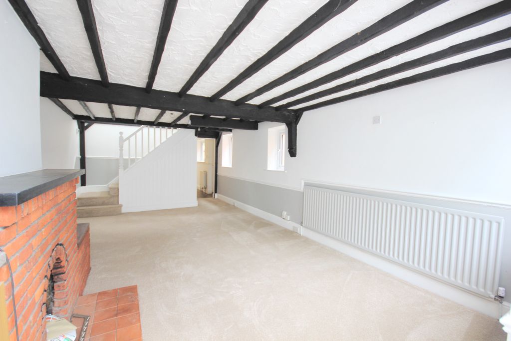 Property photo 2 of 27