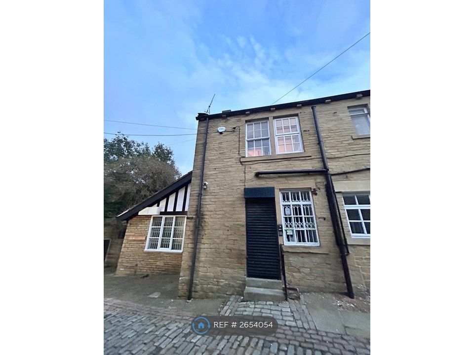 Property photo 2 of 6