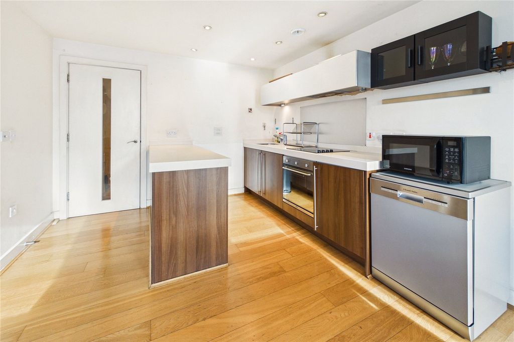 Property photo 1 of 12 Picture No. 02