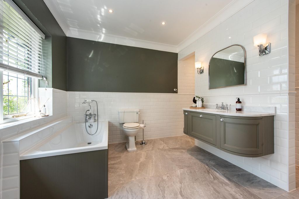 Additional image 17 of 6 bed detached house for saleCryfield Grange Road, Coventry, West Midlands CV4