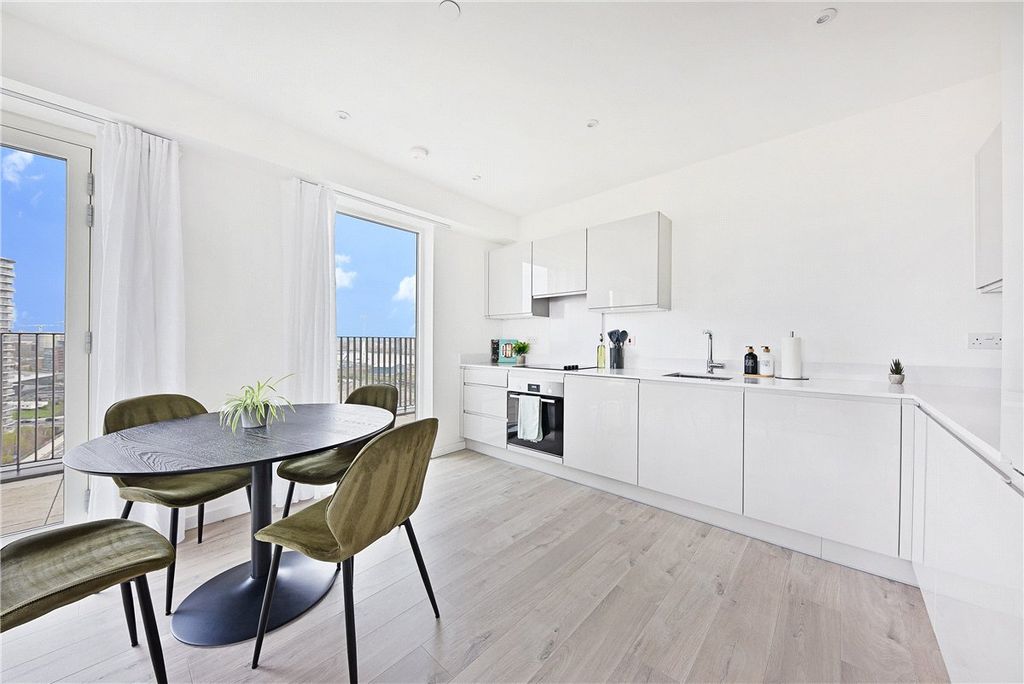 Property photo 1 of 18 Picture No. 24