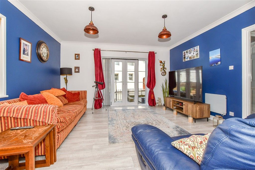 Property photo 1 of 12 Lounge/Diner