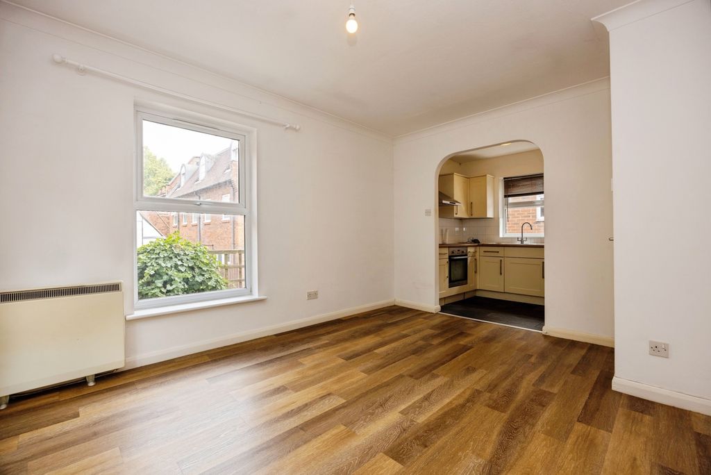 Property photo 3 of 43 Pbox-Img.Jpg