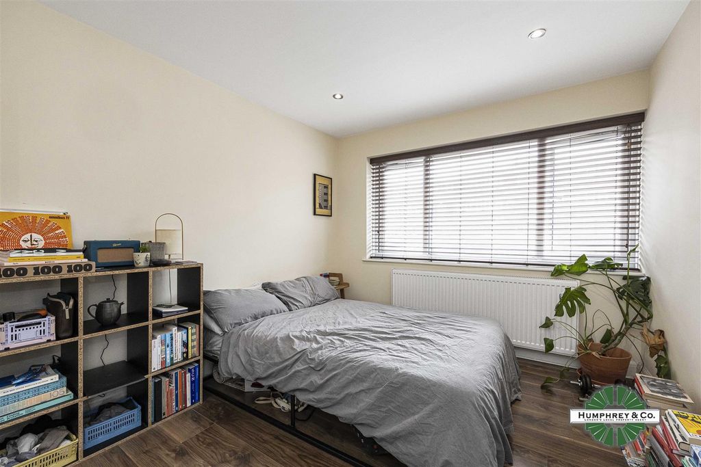 Property photo 2 of 6 2.Jpg