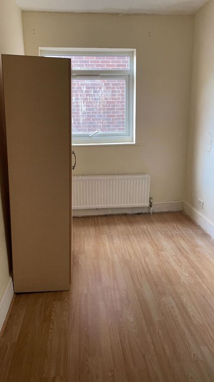 Property photo 2 of 7 Photo 1