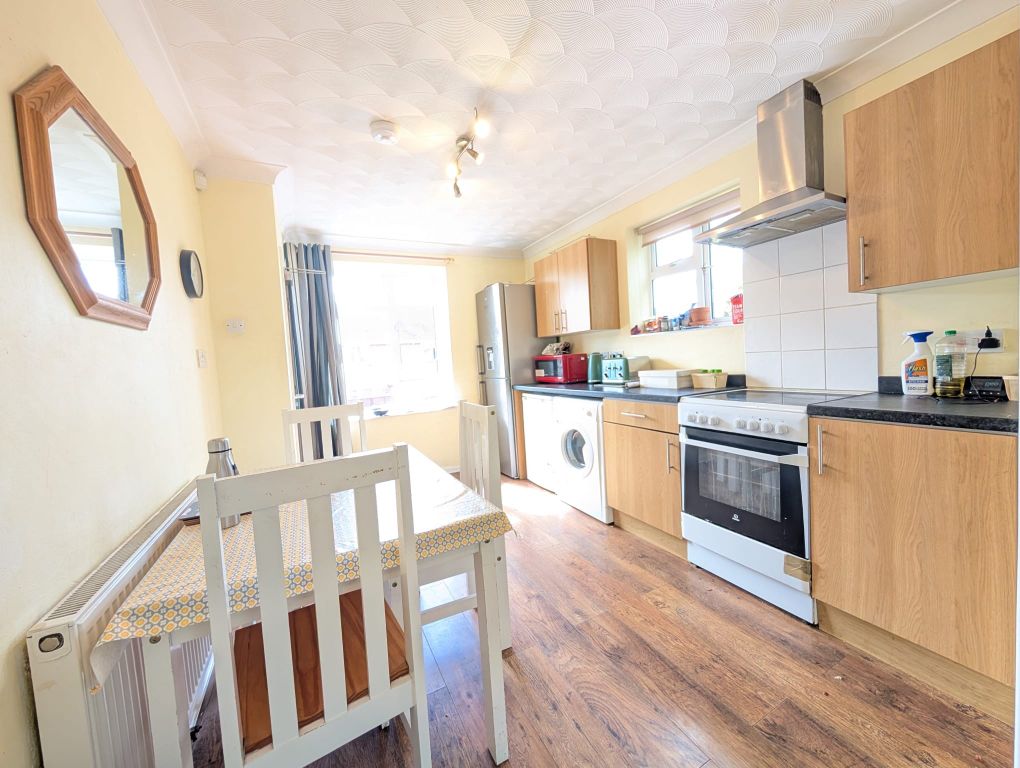 Property photo 2 of 11 Image