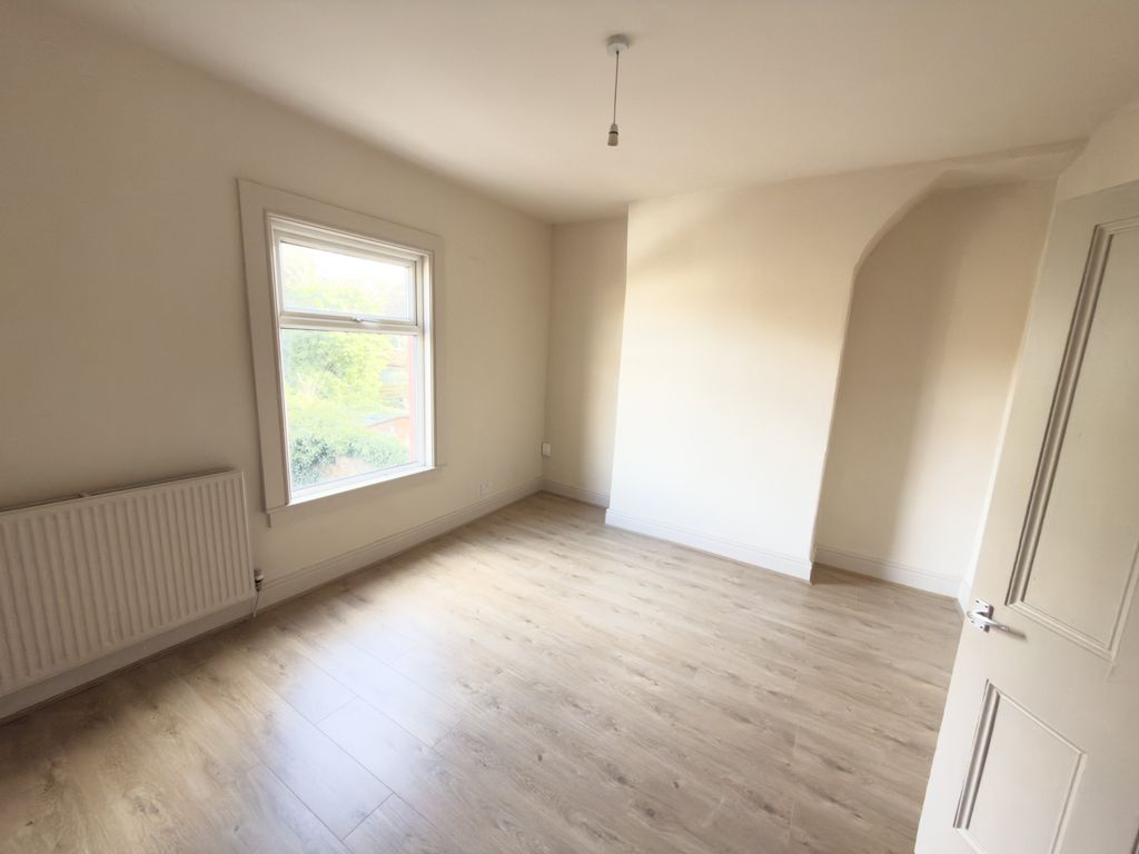 Property photo 3 of 8 7-Img_2618