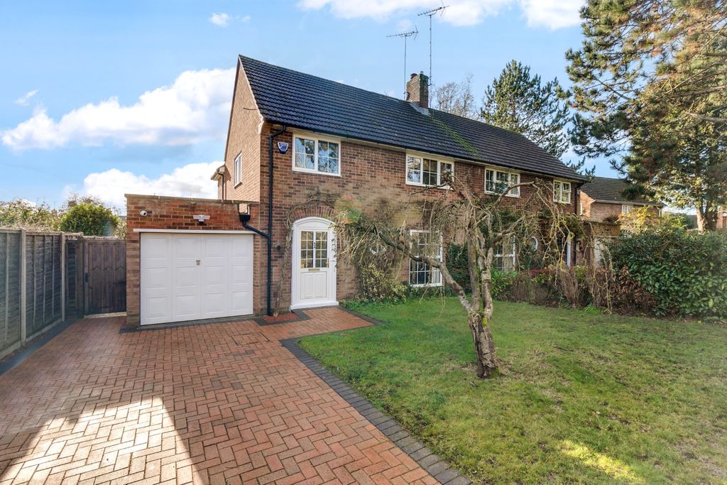 Property photo 2 of 25 4569674