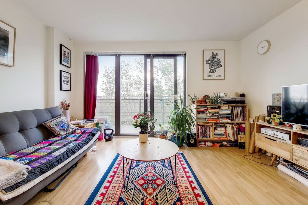 Property photo 3 of 15