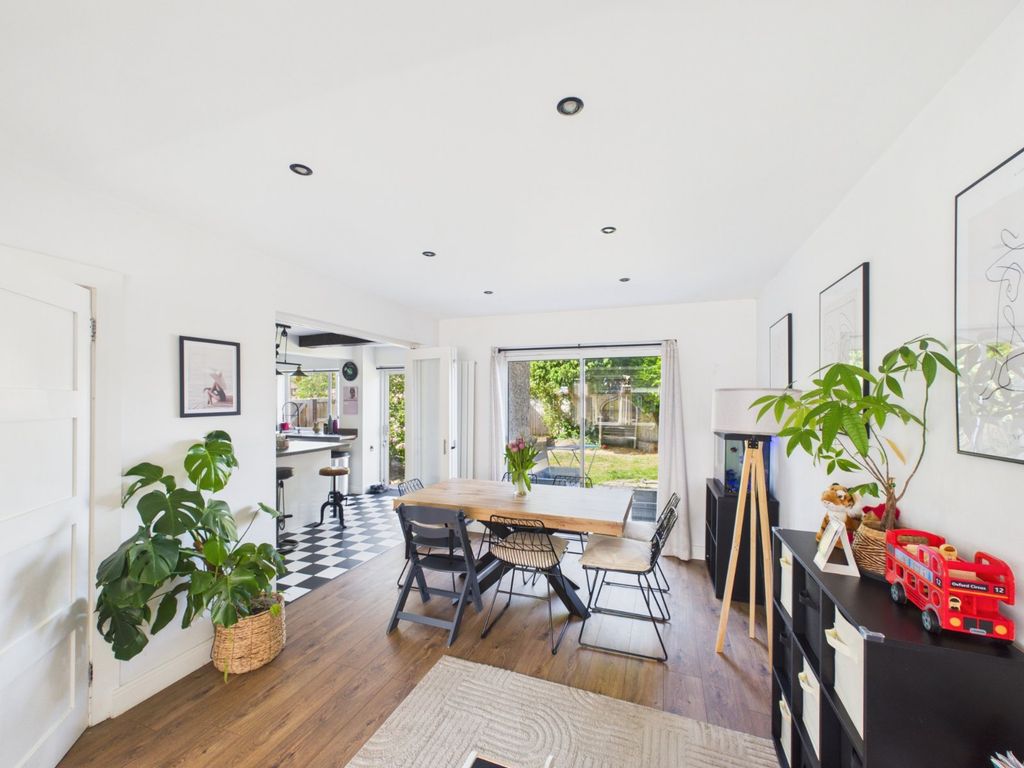 Property photo 2 of 14 Dining Room