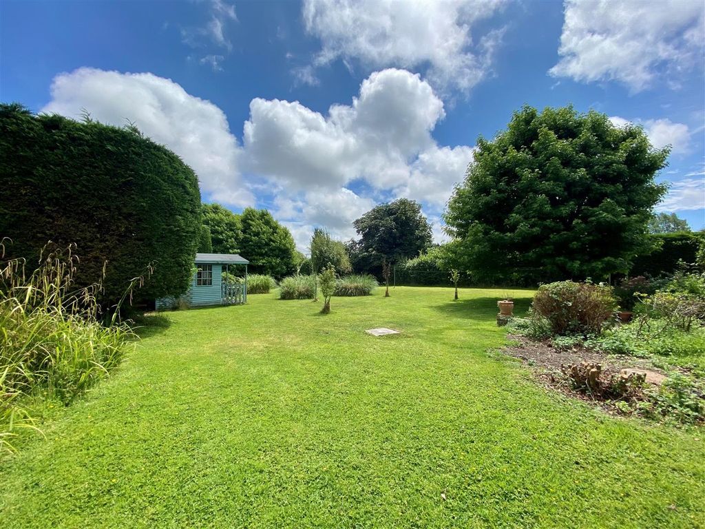 Property photo 2 of 14 B3.Jpg