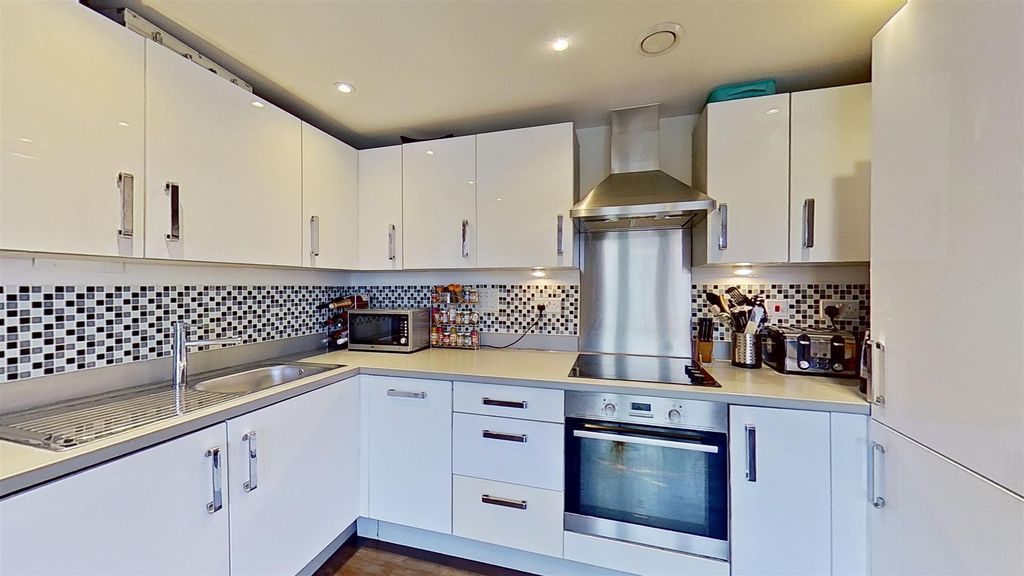 Property photo 3 of 16 134-Garratt-Lane-Wandsworth-Sw18-01192025_193534.J