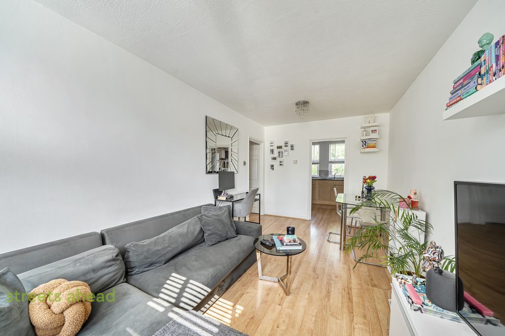 Property photo 1 of 10 2F94Bf78-07d6-414...