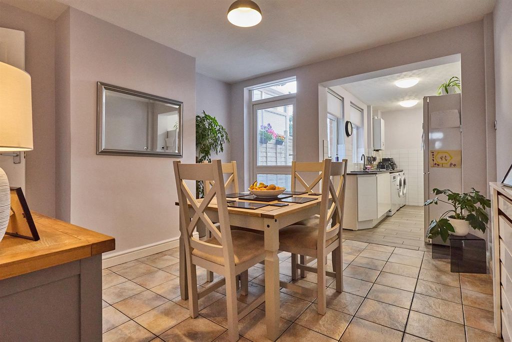 Property photo 2 of 15 Dining Room
