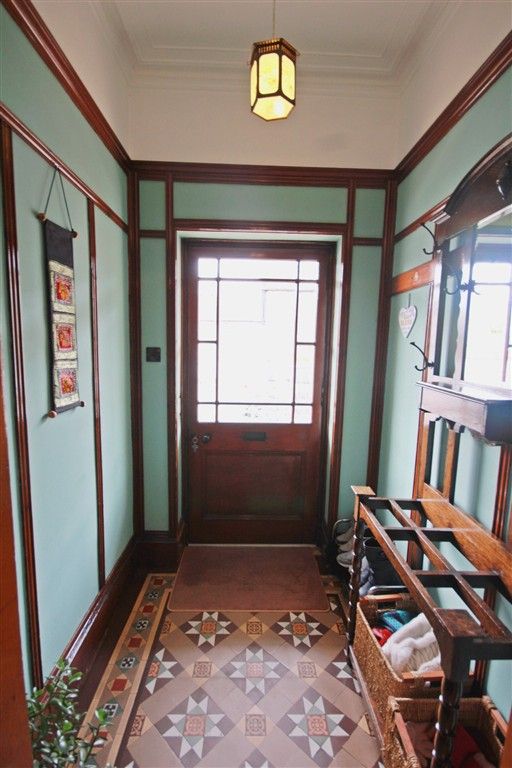 Property photo 2 of 27