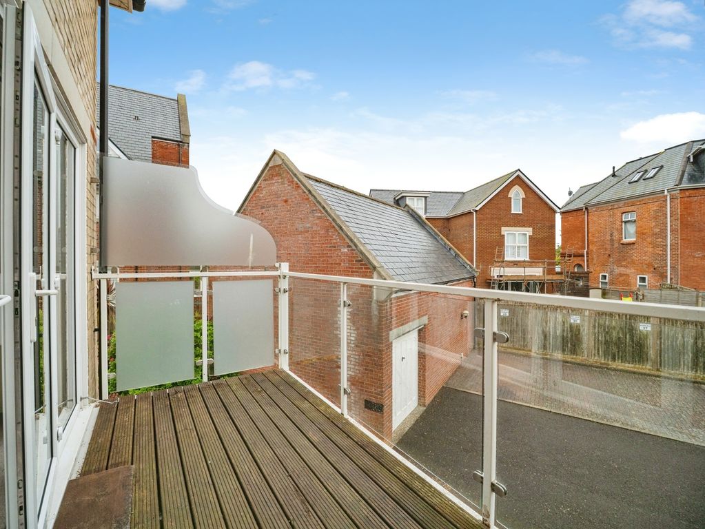 Property photo 3 of 21 Pbox-Img.Jpg