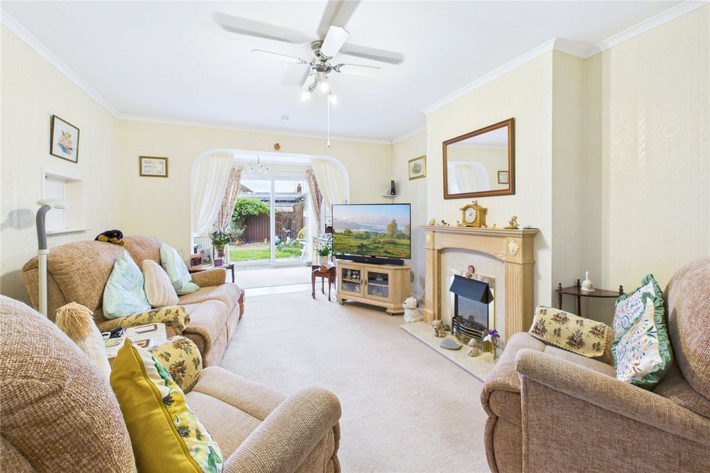 Property photo 3 of 23 Picture No. 15