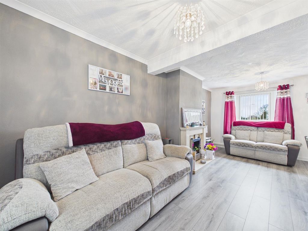 Property photo 2 of 14 Cam03782G0-Pr0274-Still023_Alt.Jpg