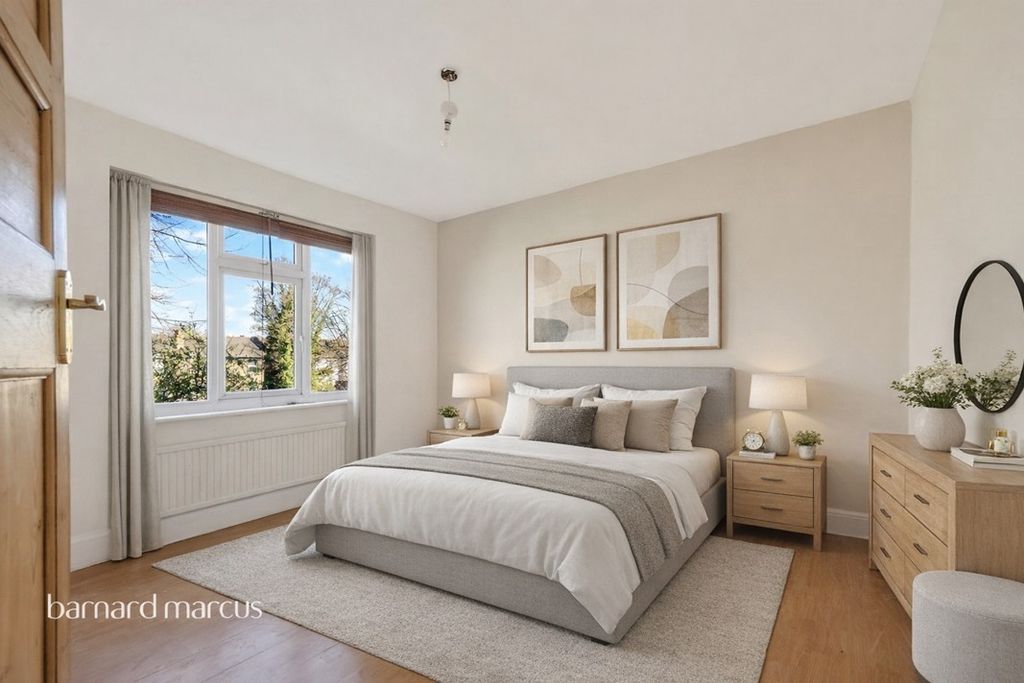 Property photo 3 of 28