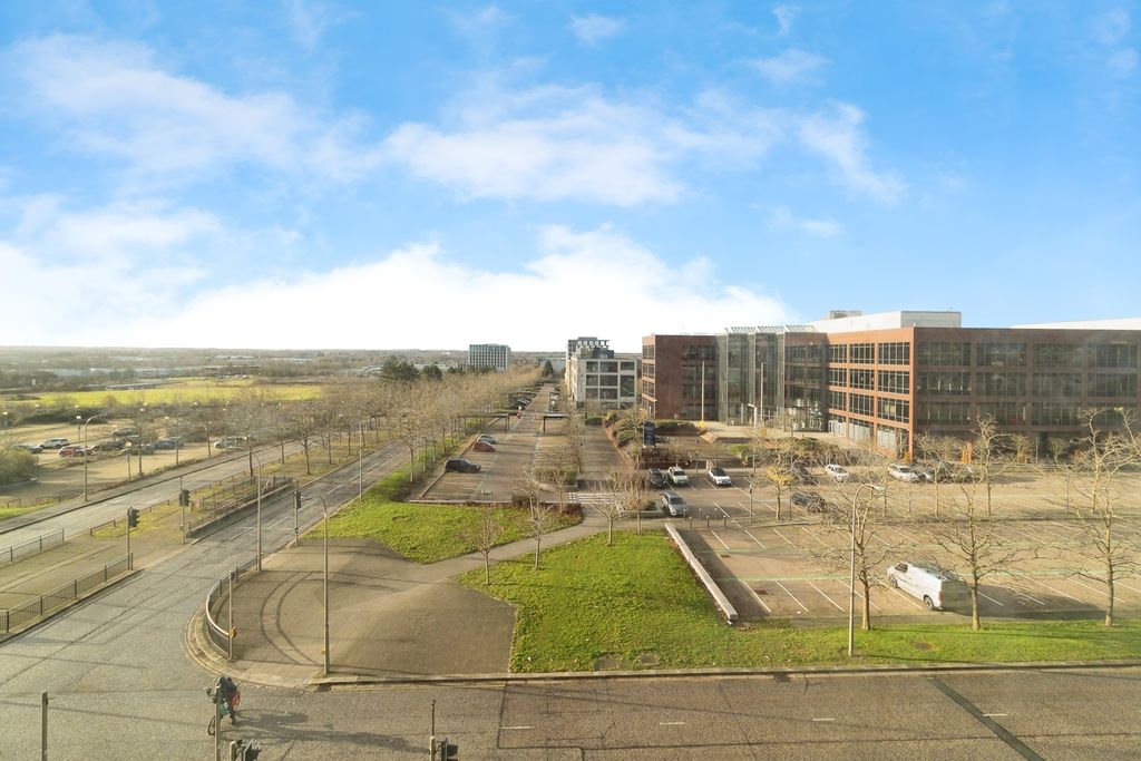 Property photo 1 of 20 Pbox-Img.Jpg