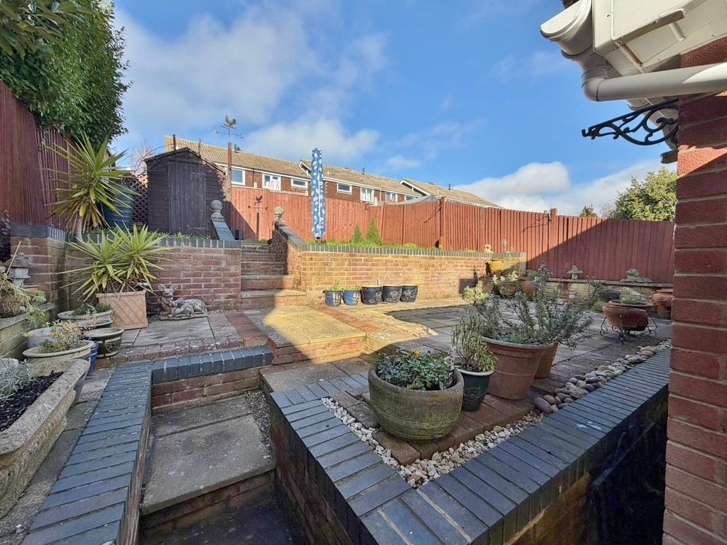 Property photo 2 of 23