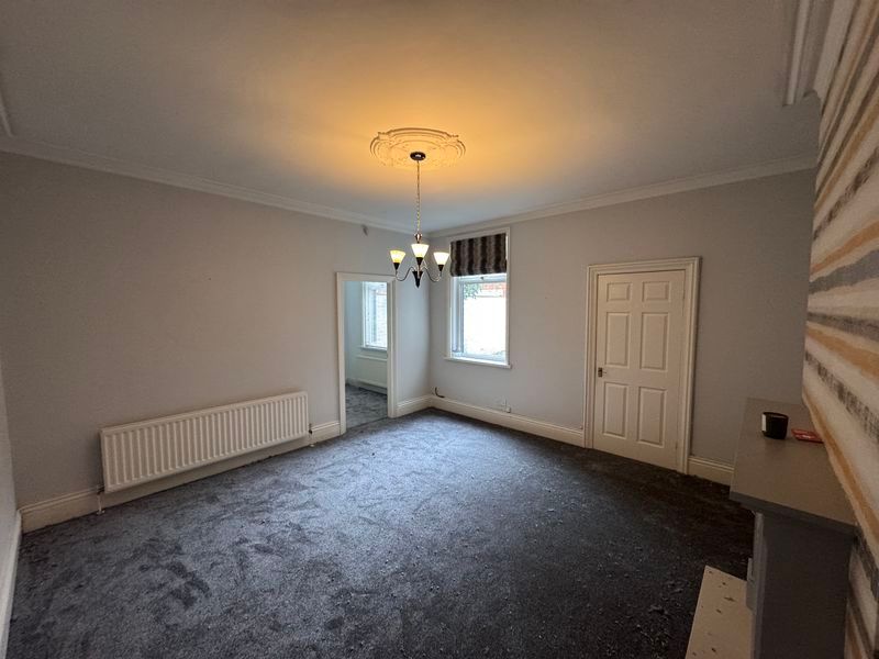 Property photo 3 of 13 Photo 4