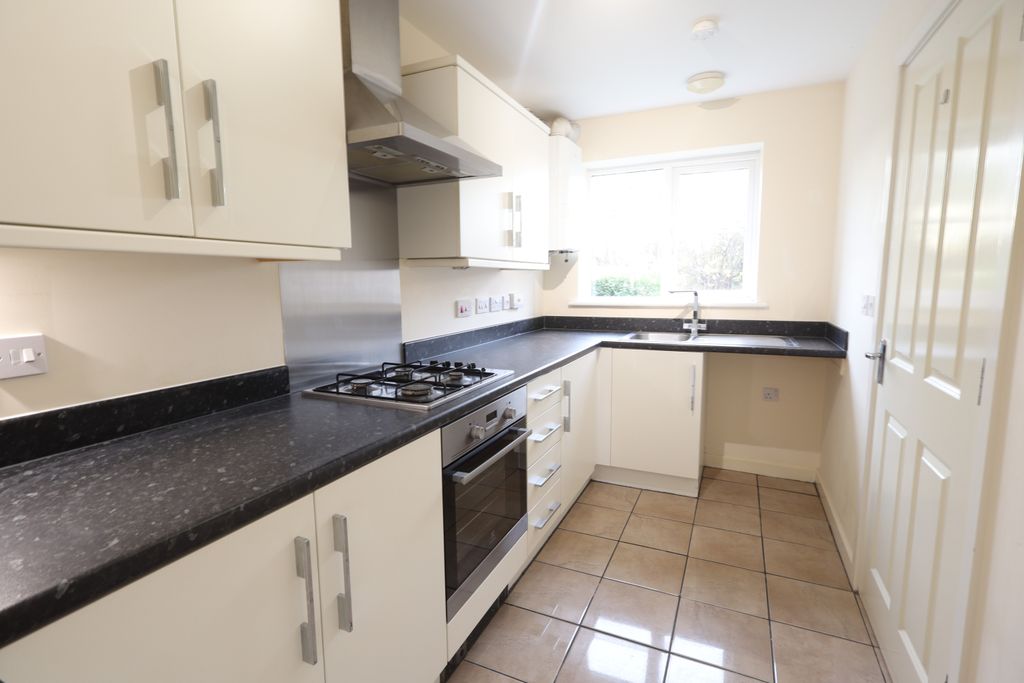 Property photo 2 of 23