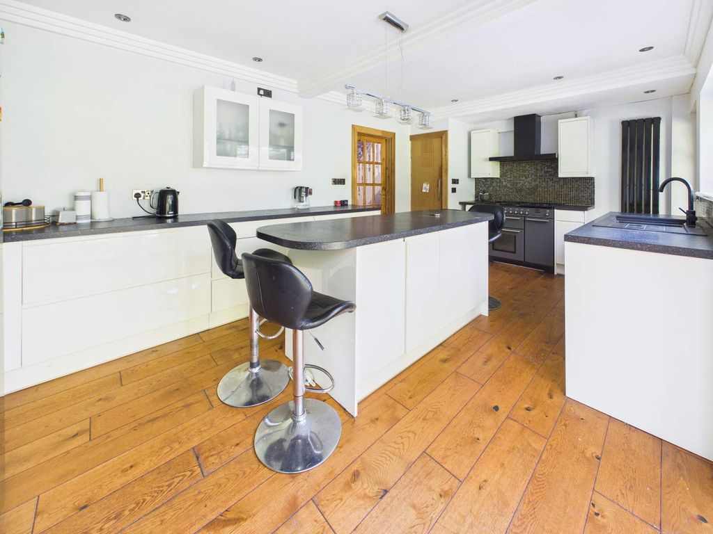 Property photo 2 of 20 Kitchen-Breakfast Room