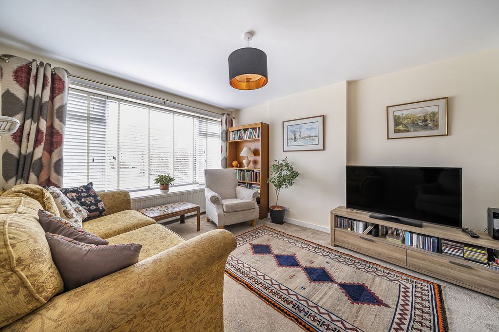 Property photo 3 of 17