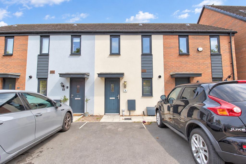 Property photo 1 of 8 B9B57755-9768-4E30-8180-c5346B18Fbba.Png