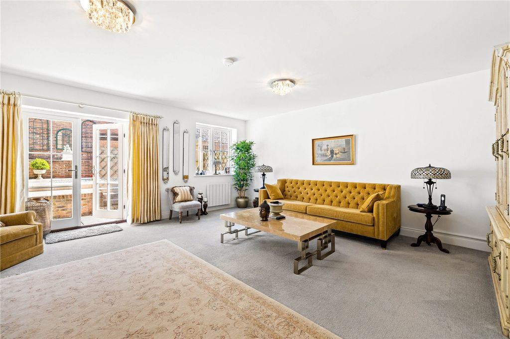 Property photo 3 of 19 Picture No. 12