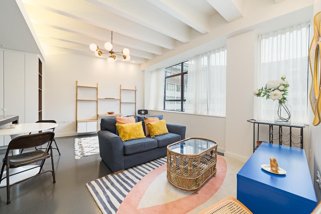 Property photo 1 of 8 Image