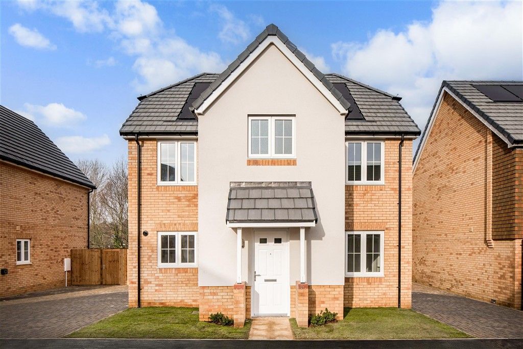 Property photo 2 of 8 Front